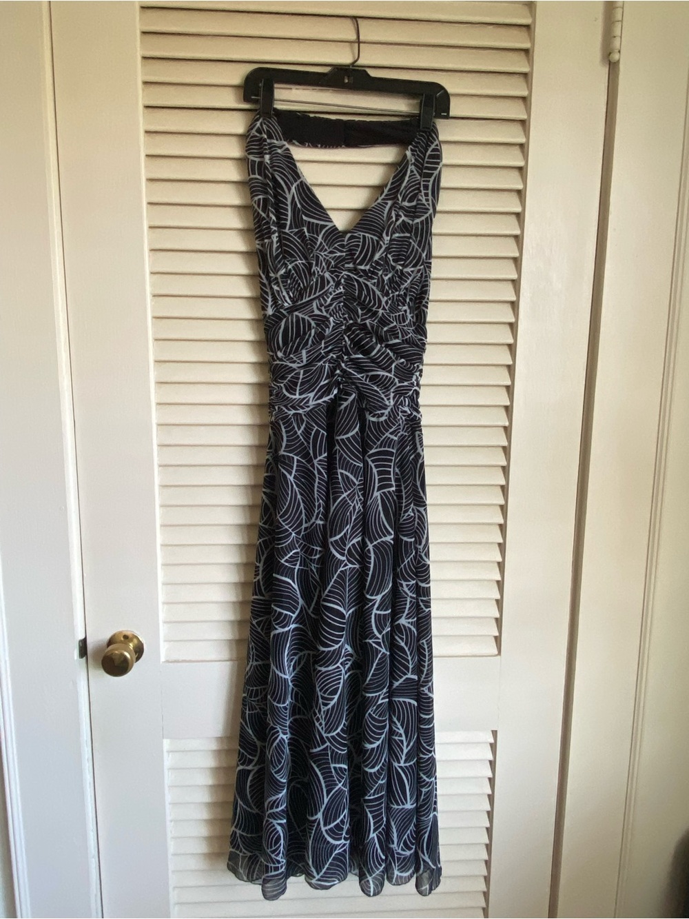 Dressbarn Black & White Leaf Print Halter Dress